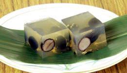 黒大豆煮使用　黒みつ寒天
